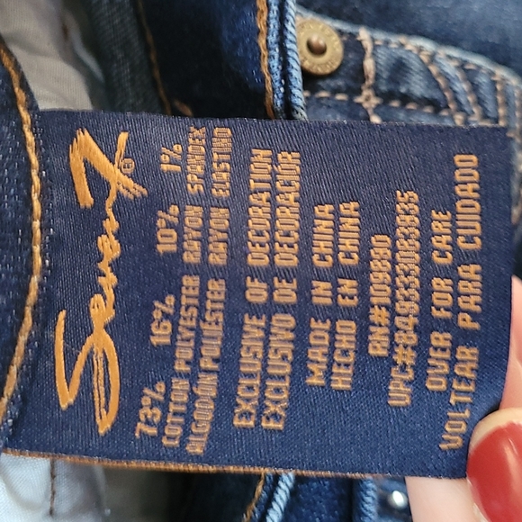 Seven7  sz 8 Bootcut Jeans - Picture 5 of 17